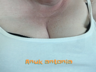 Anuk_antonia