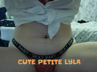 CUTE_PETITE_LYLA