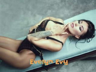 Evelyn_Evy