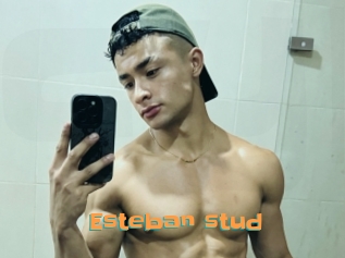 Esteban_stud
