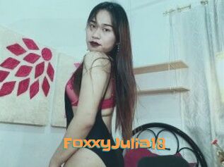 FoxxyJulia18