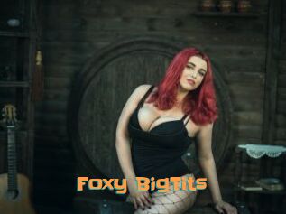 Foxy_BigTits_