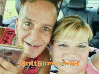 HottBlondienMJ