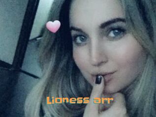 Lioness_arr