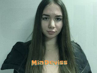 MiaDeviss