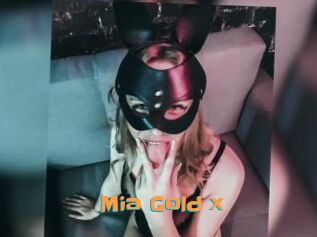 Mia_Gold_x