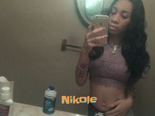 Nikole_