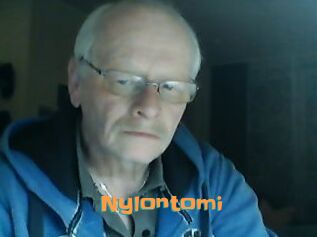 Nylontomi