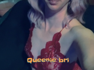 Queenie_bri