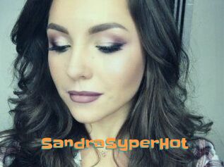 SandraSyperHot