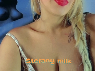 Stefany_milk