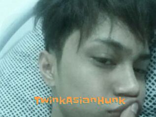 TwinkAsianHunk