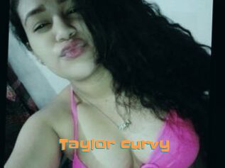 Taylor_curvy