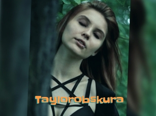 Taylorobskura
